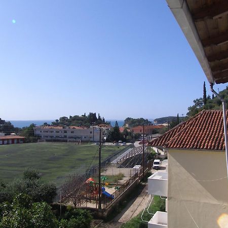 Panos Studios Parga Chambre photo